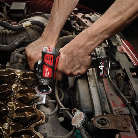 Milwaukee M12 Cordless Variable Speed Polisher/Sander - 2.0Ah Kit