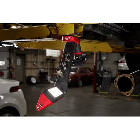 Milwaukee M12 LED Undercarriage Light (Tool only)
